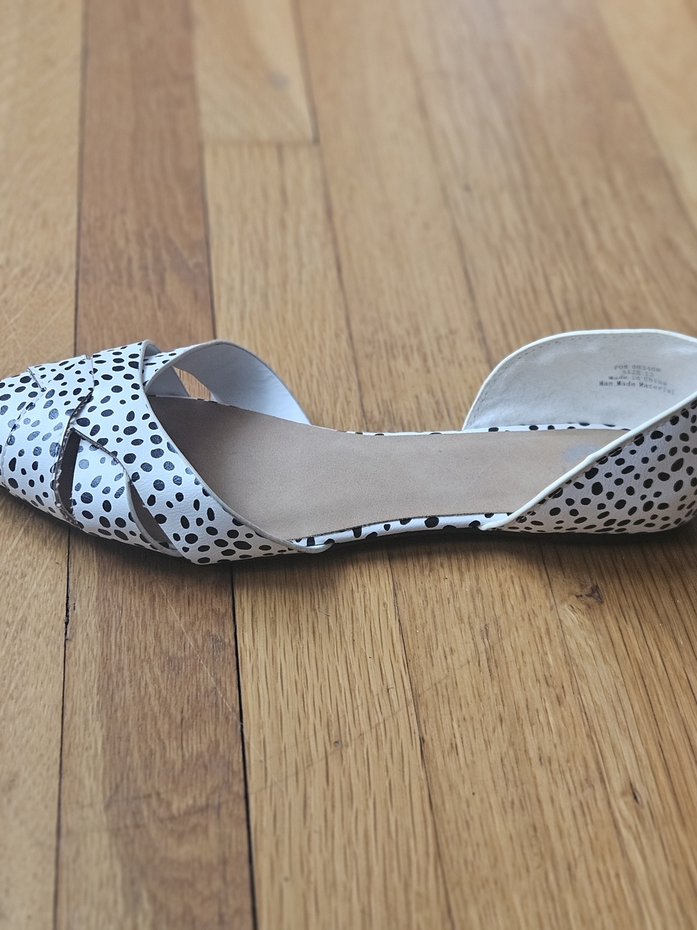 Size 12 Black & White Polka Dot Pointed Toe | Chic Slip-On Flats - Picture 3 of 10